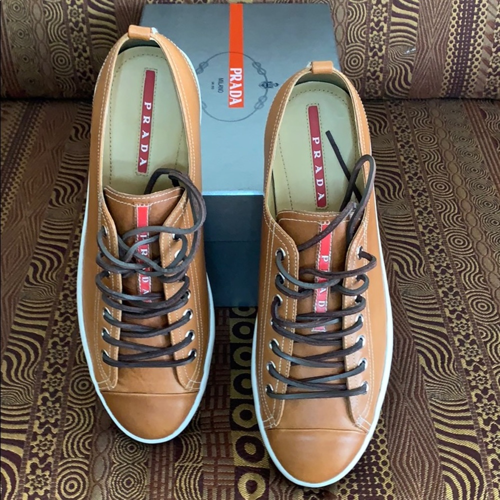 IMMACULATE PRADA ‘PULL UP 1L’ in US 11!
